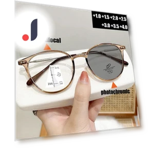 Smart Photochromic Reading Glasses — Smart Glasses, Green Harvest