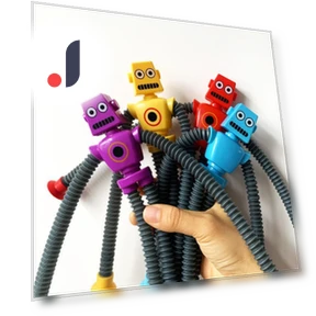 Stretchy Tube Robot Giraffe Toy — Interactive Learning Devices, Golden Fern