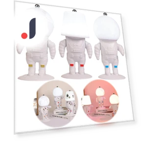 Astronaut-shaped Desk Lamp — Lighting, AE Selection