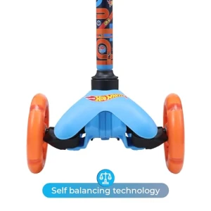 Extra Wide Deck Scooter with Light Up Wheels, Voyager