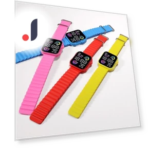 Creative Smart Watch — Wearable Accessories, Puntos Electronics