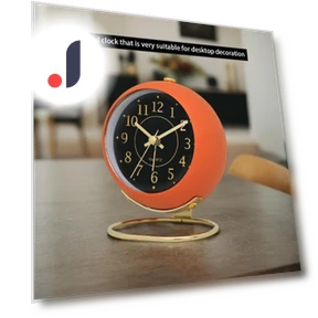 Minimalist Metal Quartz Alarm Clock — Clocks, Daily necessities-V