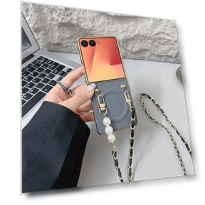 Magnetic Case with Shoulder Strap — Bumpers, Smartwatch 2025