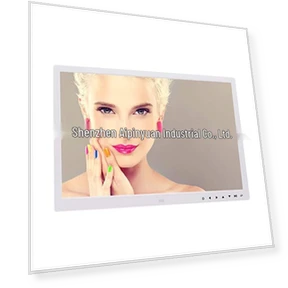 17-inch Touchscreen Digital Photo Frame with HD Display — Digital Frames, GadgetGrip