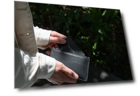 Card Tracker — Item Locators, Native Union