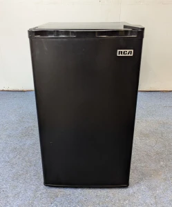 Single Mini Refrigerator-Freezer, RCA