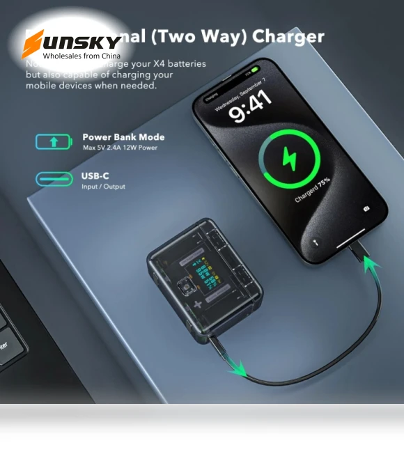 Two-Way Charging Butler with Screen Display for Insta360 X4 — Chargers, CYNOVA