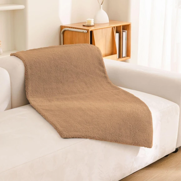 Self-Heating Pet Mat — Blankets, Smart Mouse