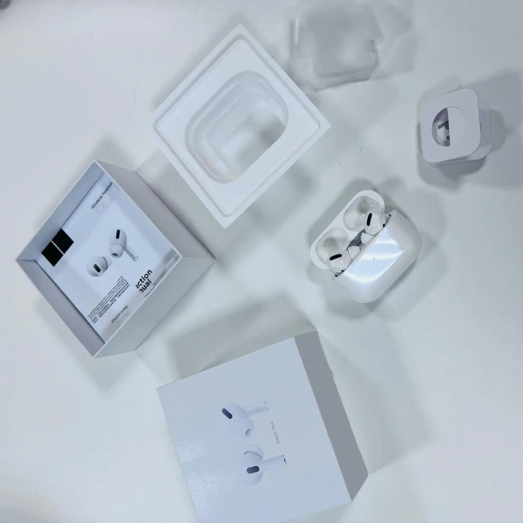 Bluetooth Earbuds with Touch Control — In-Ear Headphones, QLY Online