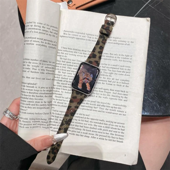 Leather Strap — Fitness Tracker, Agood