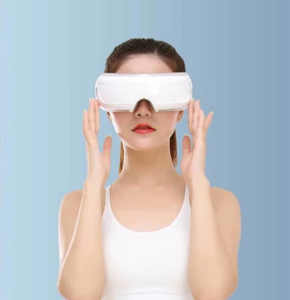 Smart Eye Massager with Heat and Voice Control — Massage Gun, Hezheng