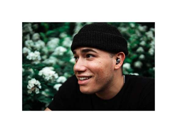 True wireless in-ear headphones — Wireless Earbuds, JBL