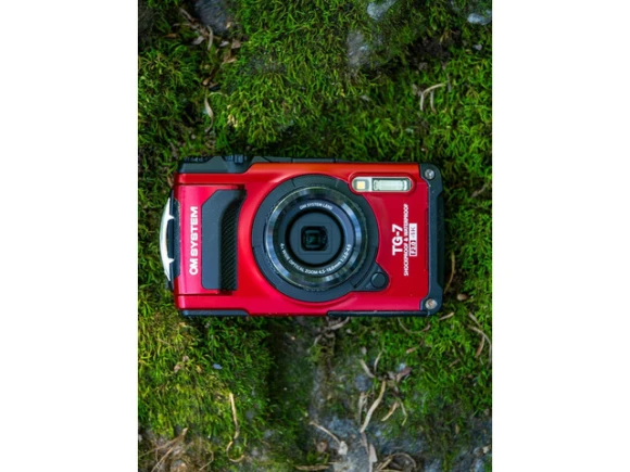 Red Digital Camera — Digital Cameras & Camcorders, OM System