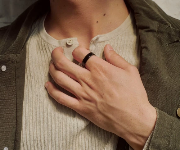 Smart Ring, Black, Size 07 (17.3) — Smart Ring, Oura
