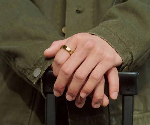 Smart Ring, Gold, Size 09 (19) — Smart Ring, Oura