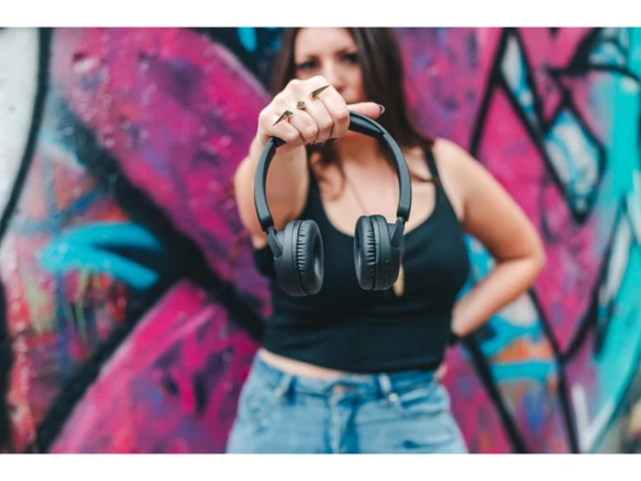 Wireless headphones — Wireless Earbuds, Generic Logic, Inc.