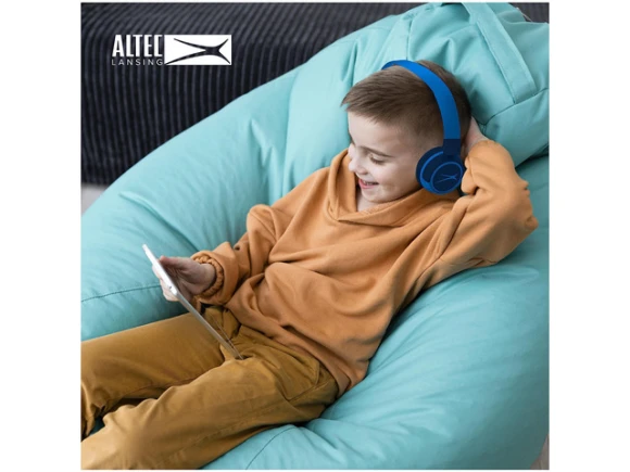 Wireless Bluetooth headphones, Knight Blue — Wireless Earbuds, Generic Logic, Inc.