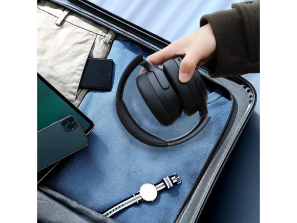 Over-Ear Headphones — Wireless Earbuds, Trisvision