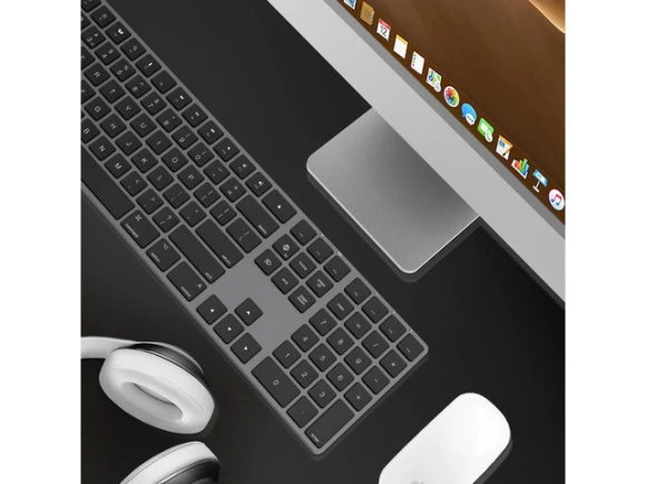 Full Size Bluetooth Keyboard, Space Gray — Bluetooth Keyboard, Portworld
