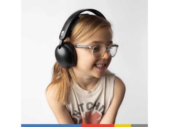 Over-ear wireless headphones — Wireless Earbuds, Generic Logic, Inc.