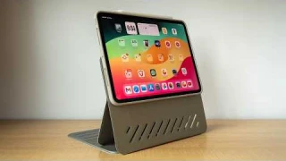 ESR Shift Magnetic Case for iPad Air and Pro - Smart design