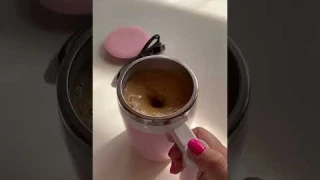 Amazon Kitchen Finds, self stirring coffee mug, nespresso coffee, unique gift ideas #amazongifts