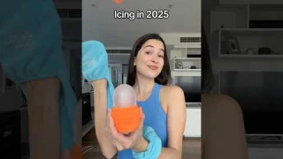 Contour Cube ice facials ❄️ are the easiest way to enjoy the benefits of ice therapy at home.