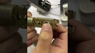 【With the Handle Lock】How to adjust the latch