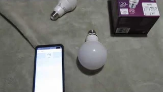 Review of Philips WIZ LED 100w equivalent wifi color smart bulb vs LIFX color bulb LED