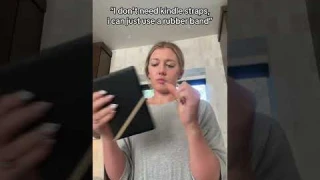 Absolutely NOT 😭 Strapsicle kindle straps are worth it... trust me 😅 #kindle #kindlegirlie #shorts