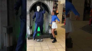 MICHAEL MYERS FAIL! Merrick & @LibertyBarros @spirithalloween #halloween #animatronics #prank