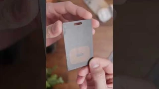 The BEST tracking card ⚡​ #keysmart #amazonfinds #smartcard #gadgets