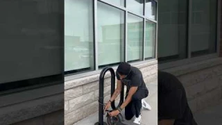 How to properly lock your electric scooter #escooter #electricscooter #segwayninebot #lock #shorts