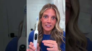 This usmile electric toothbrush is my favorite toothbrush I’ve ver had! As someone who has had gum