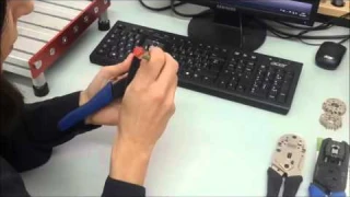 Professional crimp tools for modular plugs wing type