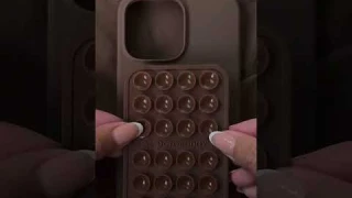 Installing Silicone Suction Pad on My iPhone Case | Secure Grip & No Residue