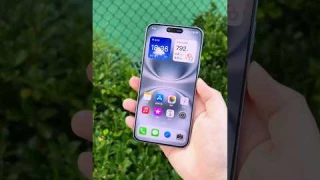 Honor 400 Ultra-narrow frame + smart capsule