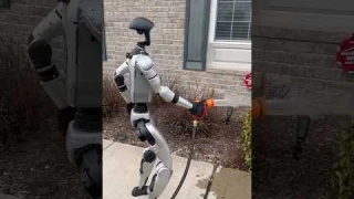 This Robot Lawncare Service SUCKS! - Unitree G1 😂