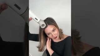 Holiday Hair using the Shark SpeedStyle #shorthair #holidayhairstyles #bobhairstyle #sharkspeedstyle