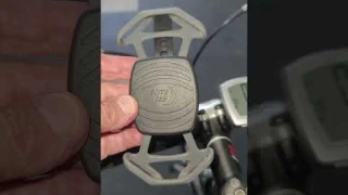 Nite Ize Wraptor Review - Rotating Smartphone Holder - Bike Bar Mount