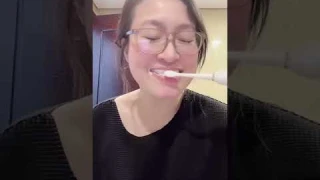 Bàn chải đánh răng điện Usmile siêu phẩm cho răng chắc khoẻ sáng bóng