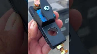 Battery Disconnect Switch - Control Your Power Safely! 🔋⚡ Perfect for 12V-24V Systems
