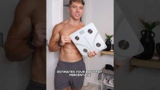 Measuring my body fat with a smart scales (GONE WRONG) 😬 #weightloss #fitness #bodybuilding #gym