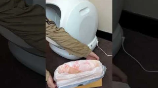 UBPET C20 smart cat litter box - Replace the waste bin liner