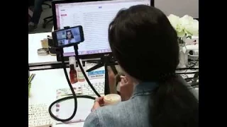 Universal Smart Mobile Phone Stand,Hanging on Neck Cell Phone Mount Holder, Lazy Cell Phone Holder