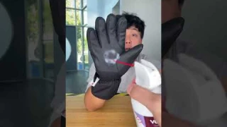 Cheap Vs Expensive Winter Gloves!