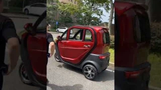 3-wheel mini electric car from China 2021! 2 doors 3 seats electric tricycle Factory