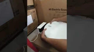 Mi Robot Vacuum Mop Essential - Charging manually