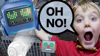 LOST Ball! Boxer Robot Review, Unboxing, and Fun