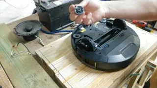 How To Replace or Clean Shark ION™ Robot Side Brushes